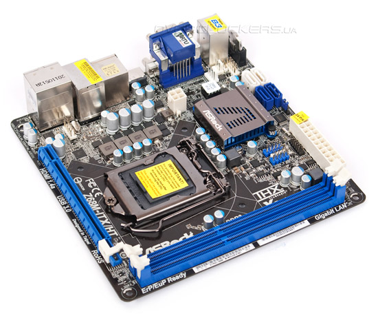 ASRock_Z68M-ITX-HT_02.jpg