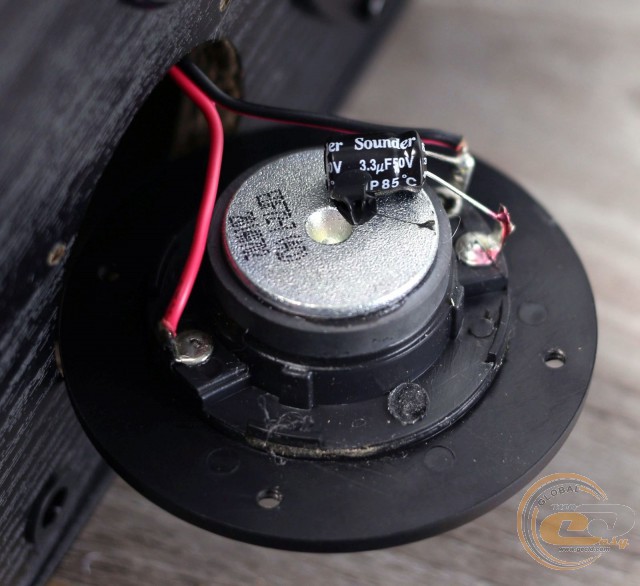 edifier_r1100.jpg