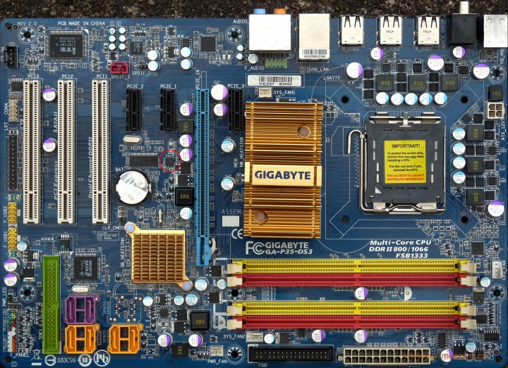 Gigabyte_GA-P35-DS3_F b.JPG