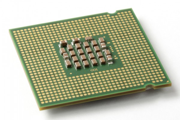 Intel_CPU_Pentium_4_640_Prescott_bottom.jpg